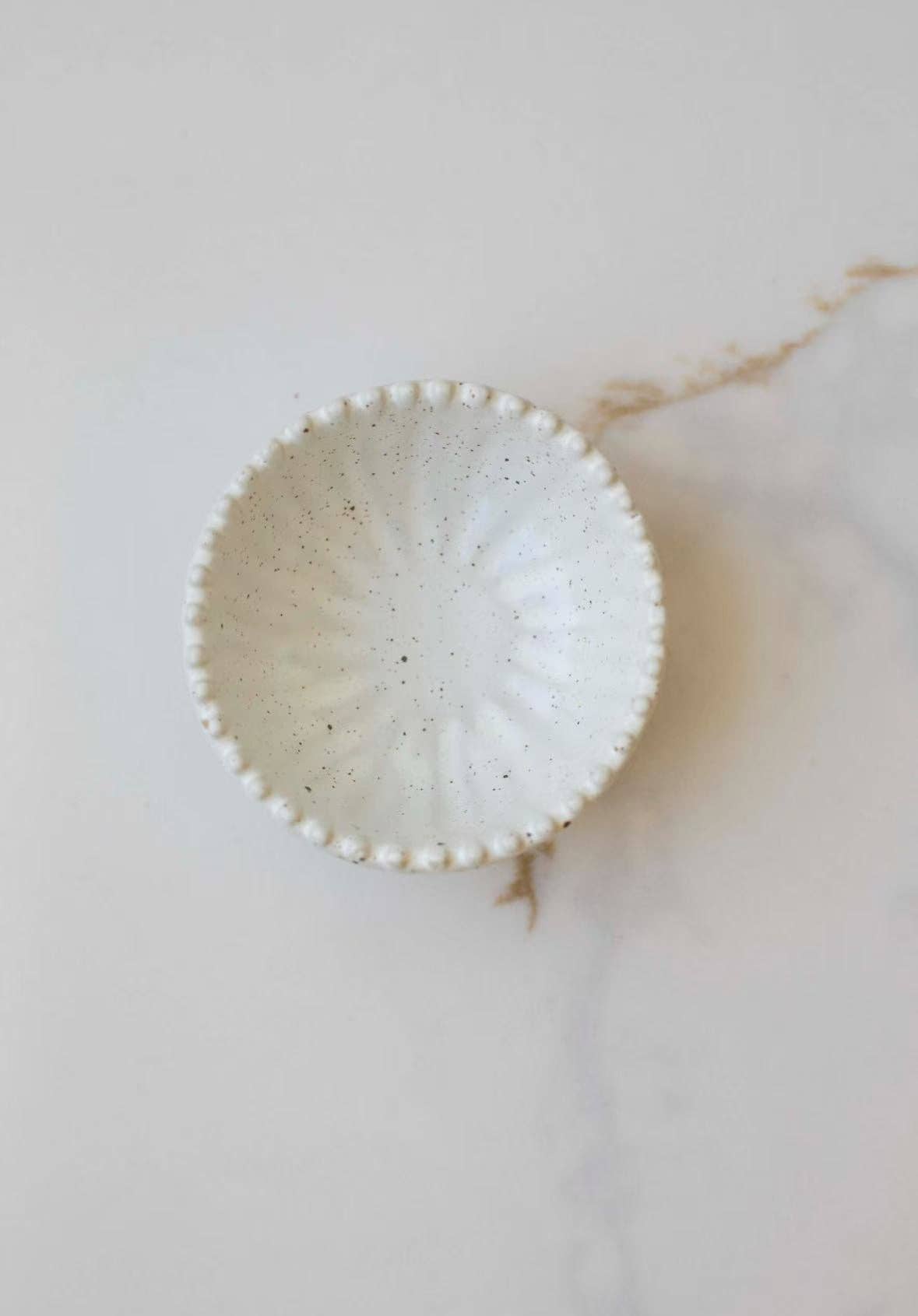 Ruffled Edge Ceramic Pinch Bowls: White
