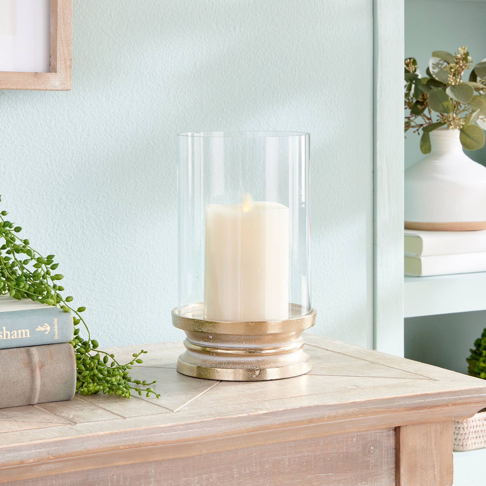 Florence Footed Hurricane Small: White Ash Gold / Aluminum/Glass/Mdf