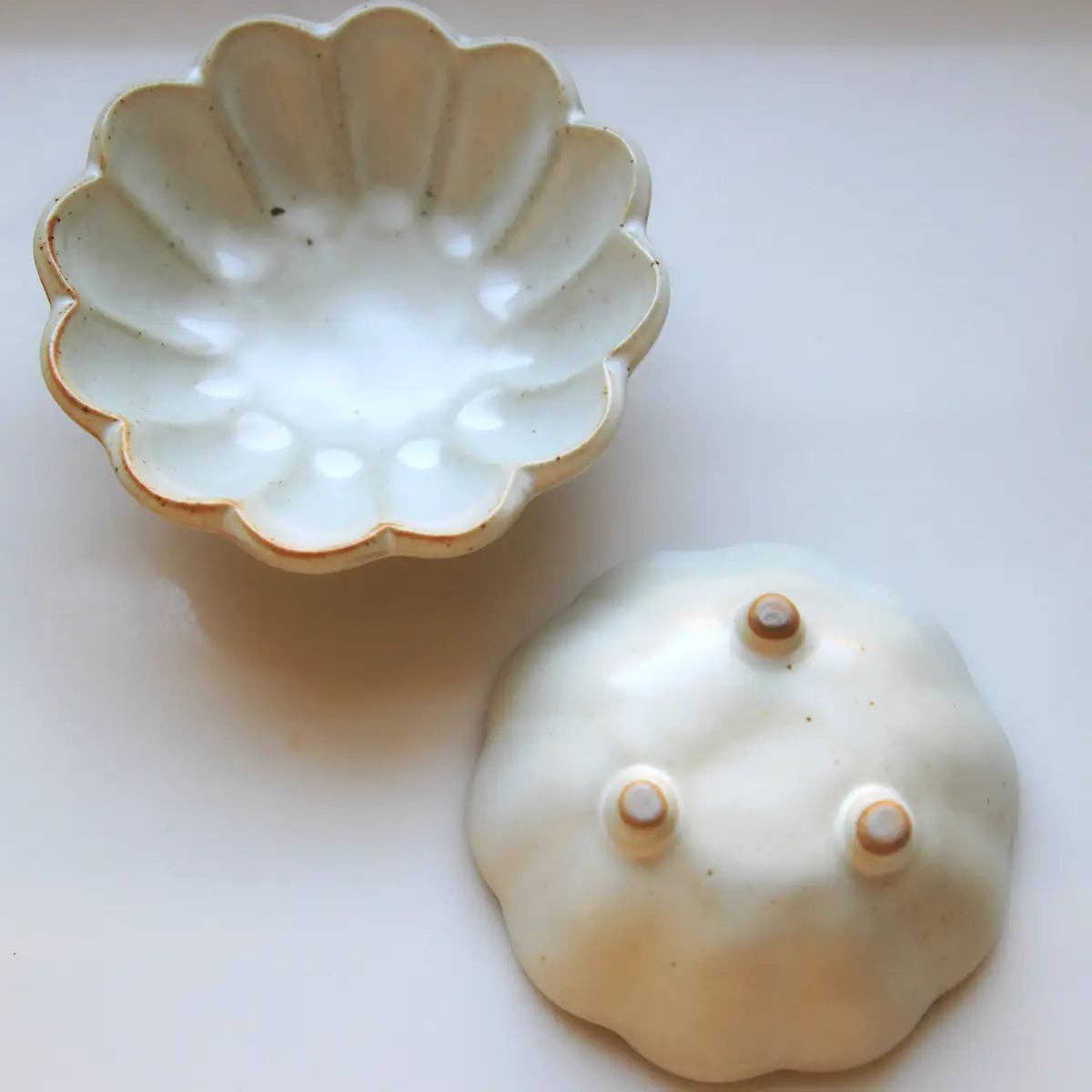 Flower Petal Pinch Bowl: Large