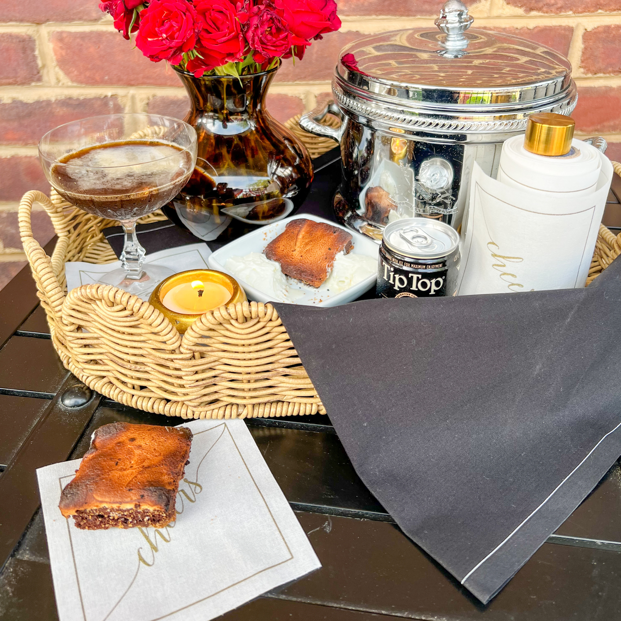 Cocktail Napkins | Golden Salute Disposable Cotton