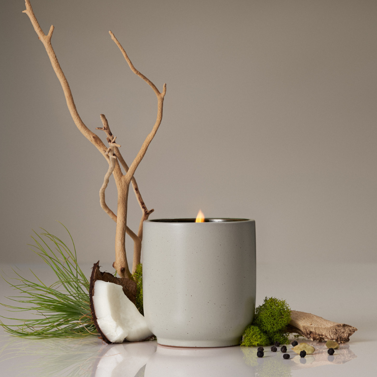 Homecourt Cece Signature Ceramic Scented Candle - 60 Hour Burn