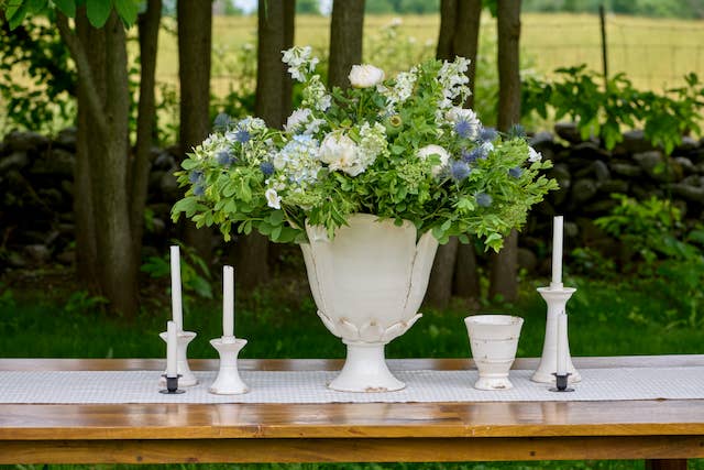 Honeychurch Sophia Short Ceramic Footed Vessel - Ivory