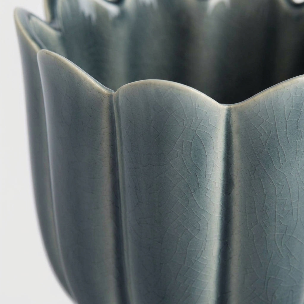 Ceramic decorative pot — Crackle Glaze Detail | Generated by Modelize